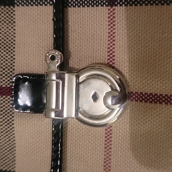Burberry Wristlet Clutch. Burberry Plaid W/ Black Trim. Gorgous! BN. - Picture 3 of 8